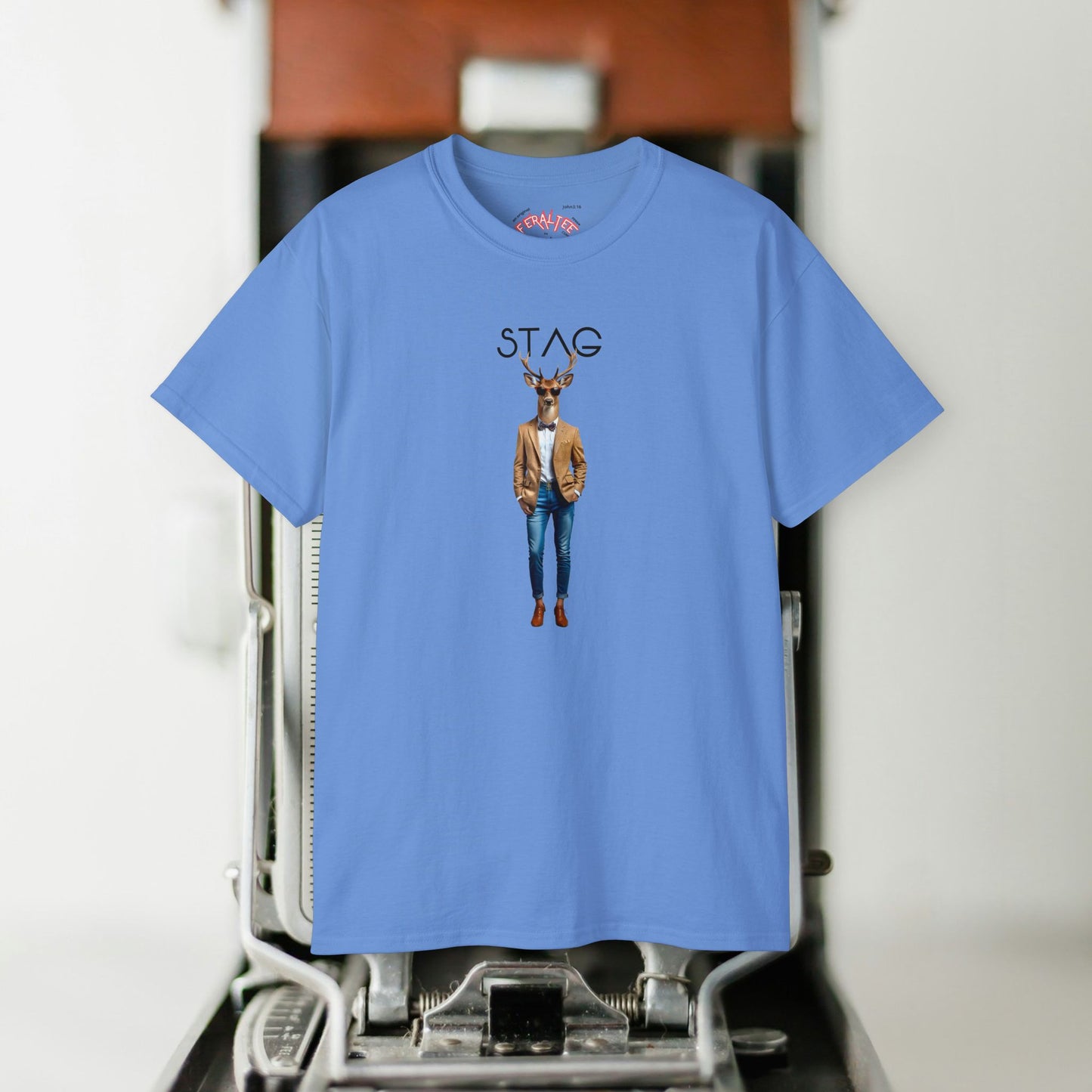 STAGGERED- Camiseta Unisex de Algodón Ultra Fino