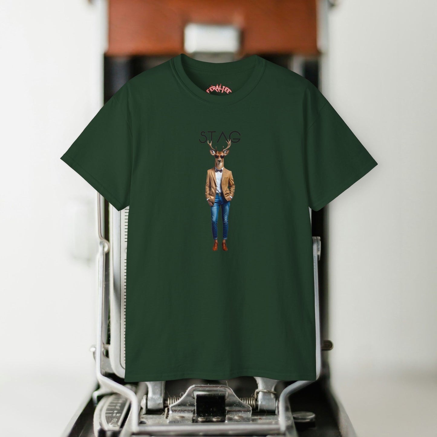 STAGGERED- Camiseta Unisex de Algodón Ultra Fino
